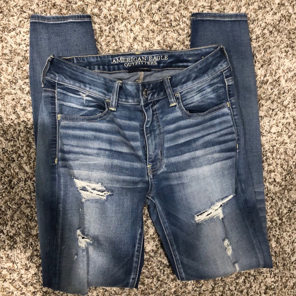 American Eagle “Super Super Stretch” distressed
